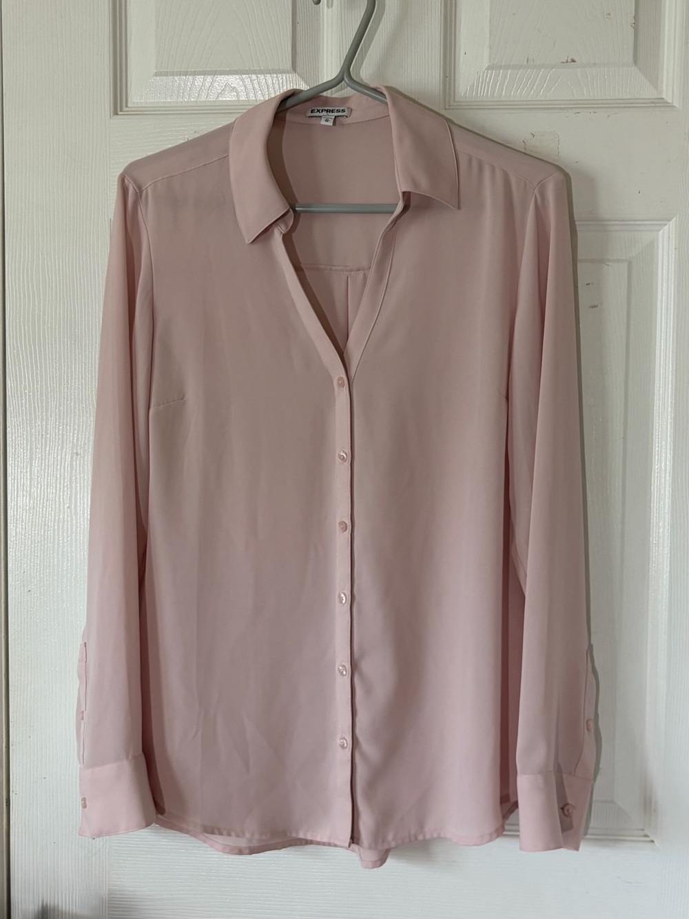 Express Women’s Light Pink, Long Sleeve Button-Up Blouse Sz M